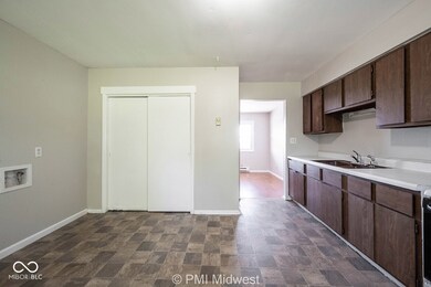 4881 S 300 W unit 5, New Palestine, IN 46163 - photo 7