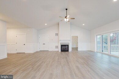 116 Mayapple Ct, Hedgesville, WV 25427 - photo 6