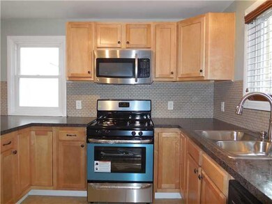 Kitchen NEW GAS RANGE, NEW DISHWASHER, NEW STAINLE
