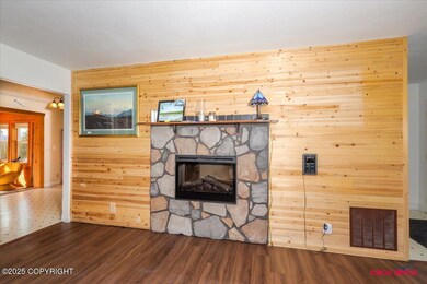 033-16500 E Smith Rd-33