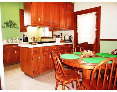 Kitchen. A cooks delight.