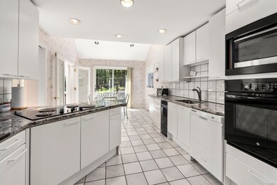 60 Whisper Dr, Worcester, MA 01609 - photo 7