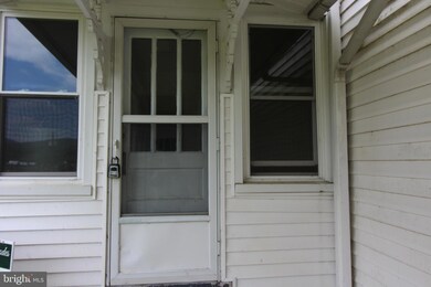 18947 Senedo Rd unit 3, Edinburg, VA 22824 - photo 4