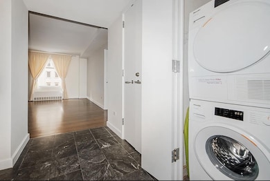 Windsor Park unit 8E, New York, NY 10019 - photo 5