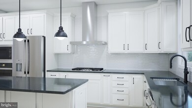 42127 Picasso Square, Brambleton, VA 20148 - photo 4