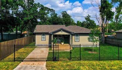 7114 Phillips St, Houston, TX 77088 - photo 3