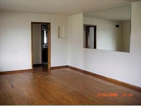 212 E Carr St, Milan, IN 47031 - photo 4