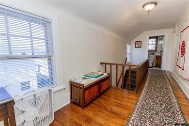 79 Lake Ave unit 3, Saratoga Springs, NY 12866 - photo 2