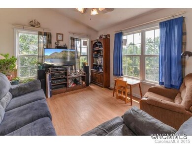 35 Faithful Ln, Leicester, NC 28748 - photo 4