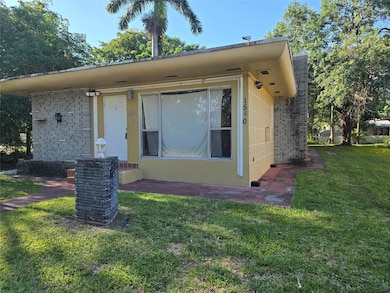 1560 NE 111th St unit 2, Miami, FL 33161 - photo 2