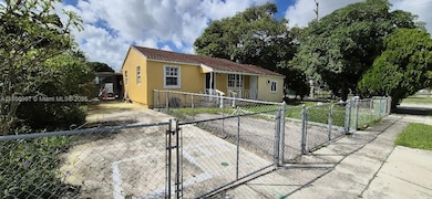 610 E 6th Place, Hialeah, FL 33010 - photo 2