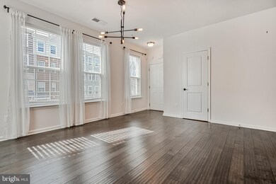 2823 Pinebrook Rd, Hyattsville, MD 20785 - photo 6