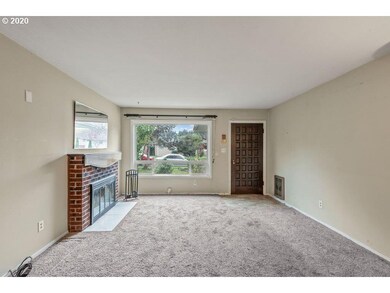 2932 Lilac St, Longview, WA 98632 - photo 4