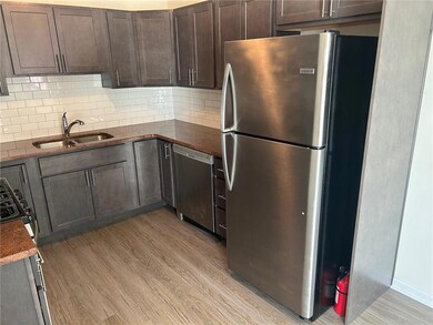 512 Penn St unit 2, Bath, PA 18014 - photo 4