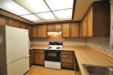 1551 Papago Dr, Medford, OR 97504 - photo 2