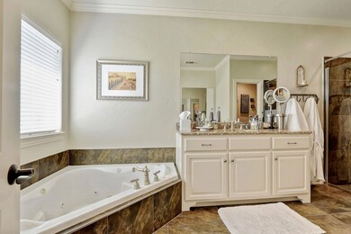 135 Blackfoot Trail, Gainesville, TX 76240 - photo 5