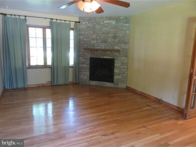 1167 Brewer Ave, West Deptford, NJ 08093 - photo 4