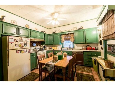 21 Sowamsett Ave, Warren, RI 02885 - photo 3