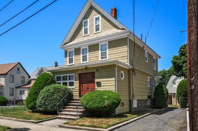 35 Myrtle St, Saugus, MA 01906 - photo 2