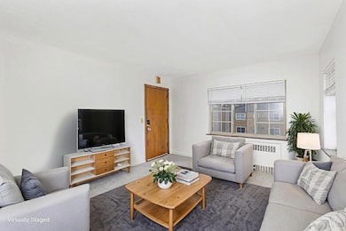 1114 Egan Ct, Cincinnati, OH 45229 - photo 3