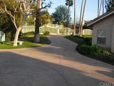 Automatic gate with great curb appeal