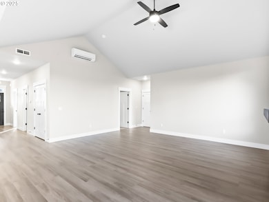 2239 E Otter Loop unit 59, La Center, WA 98629 - photo 5