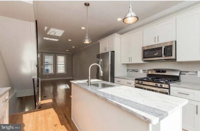 2226 Wilder St, Philadelphia, PA 19146 - photo 4