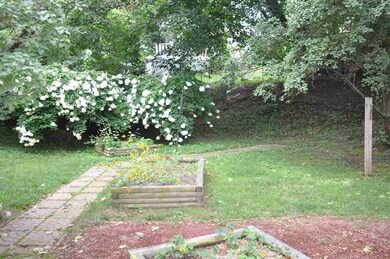 89 Pine St, Franklin, NH 03235 - photo 4