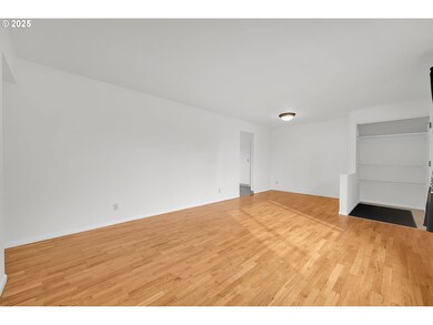 560 Hayden Bridge Way, Springfield, OR 97477 - photo 7