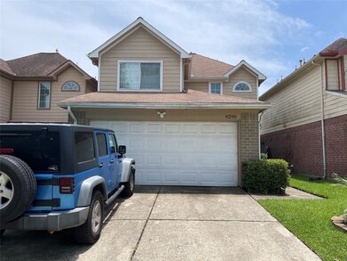 9290 Kingsflower Cir, Houston, TX 77075 - photo 2