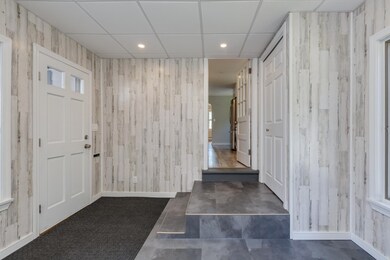 12 Burnside St, Nashua, NH 03064 - photo 4