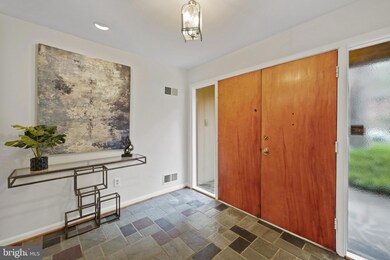 12516 Davan Dr, Silver Spring, MD 20904 - photo 3