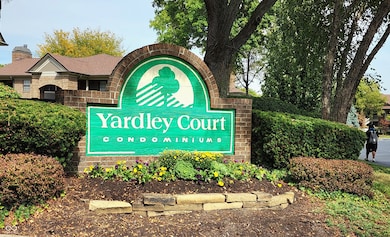 8720 Yardley Ct unit 205, Indianapolis, IN 46268 - photo 2