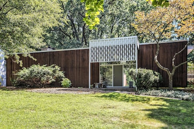 2427 Londonderry Rd, Ann Arbor, MI 48104 - photo 3