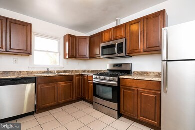 502 Hill Rd, Hyattsville, MD 20785 - photo 3