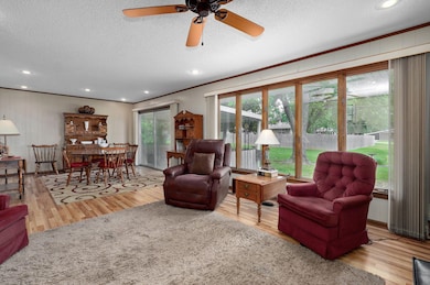 940 Carl Allen St-3