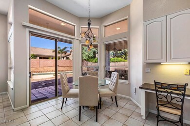 6002 E Anderson Dr, Scottsdale, AZ 85254 - photo 5