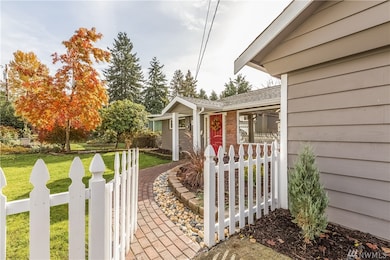 1208 113th St SW, Everett, WA 98204 - photo 2