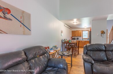 Simon Lane Townhouse-2