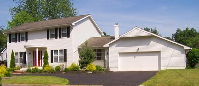 125 Frangorma Dr, Shavertown, PA 18708 - photo 2