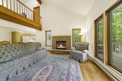 226 Meadow Lark Cir, Lehman Township, PA 18324 - photo 4