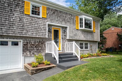 22 Reardon Dr, Middletown, RI 02842 - photo 4