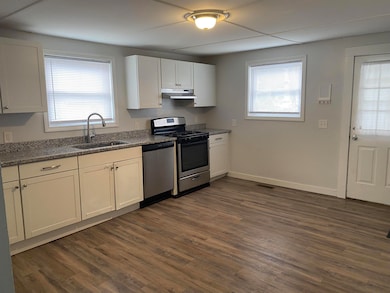 20 Prospect St, Concord, NH 03301 - photo 5