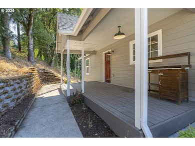 909 NE Center St, Sheridan, OR 97378 - photo 2