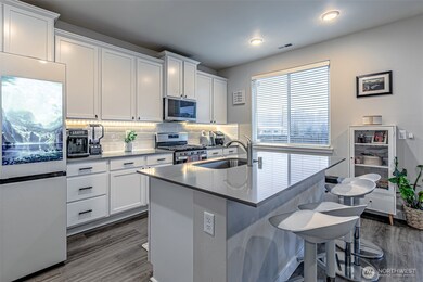 931 York St, Buckley, WA 98321 - photo 2