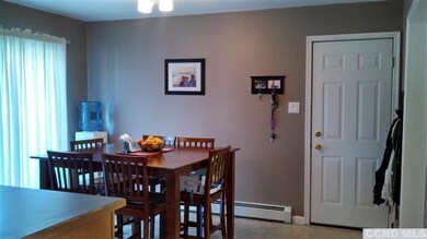 Eat In Kitchen