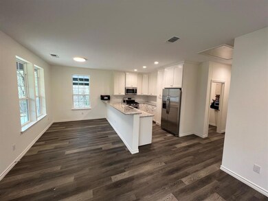 617 W Parnell St, Denison, TX 75020 - photo 2