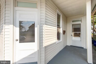 512 N Railroad St, Palmyra, PA 17078 - photo 4