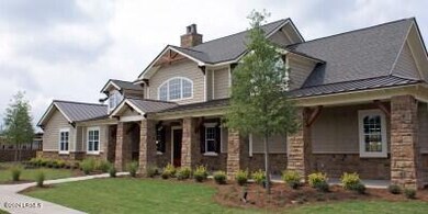 retreat-main-bldg-02-400x200