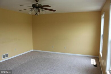 8837 Willowdale Rd, Greencastle, PA 17225 - photo 4